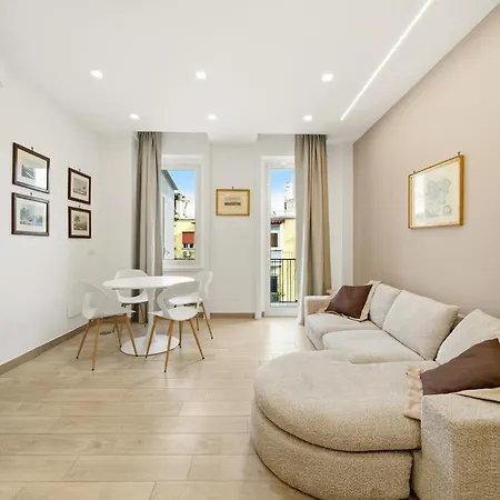 Alpha Domus 15 Apartment