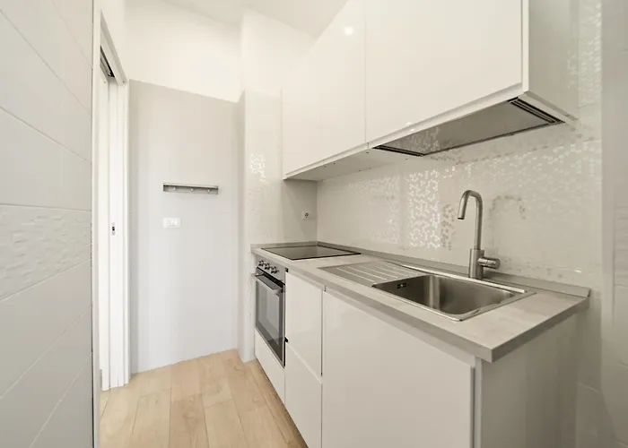 Alpha Domus 15 Naples